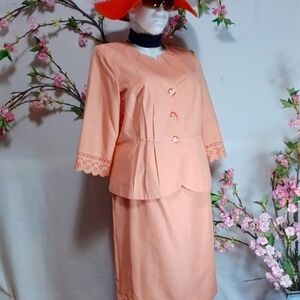J. ROSE WOMENS SUIT MELON COLOR SIZE 18W GET READY FOR A SPECIAL OCCASION